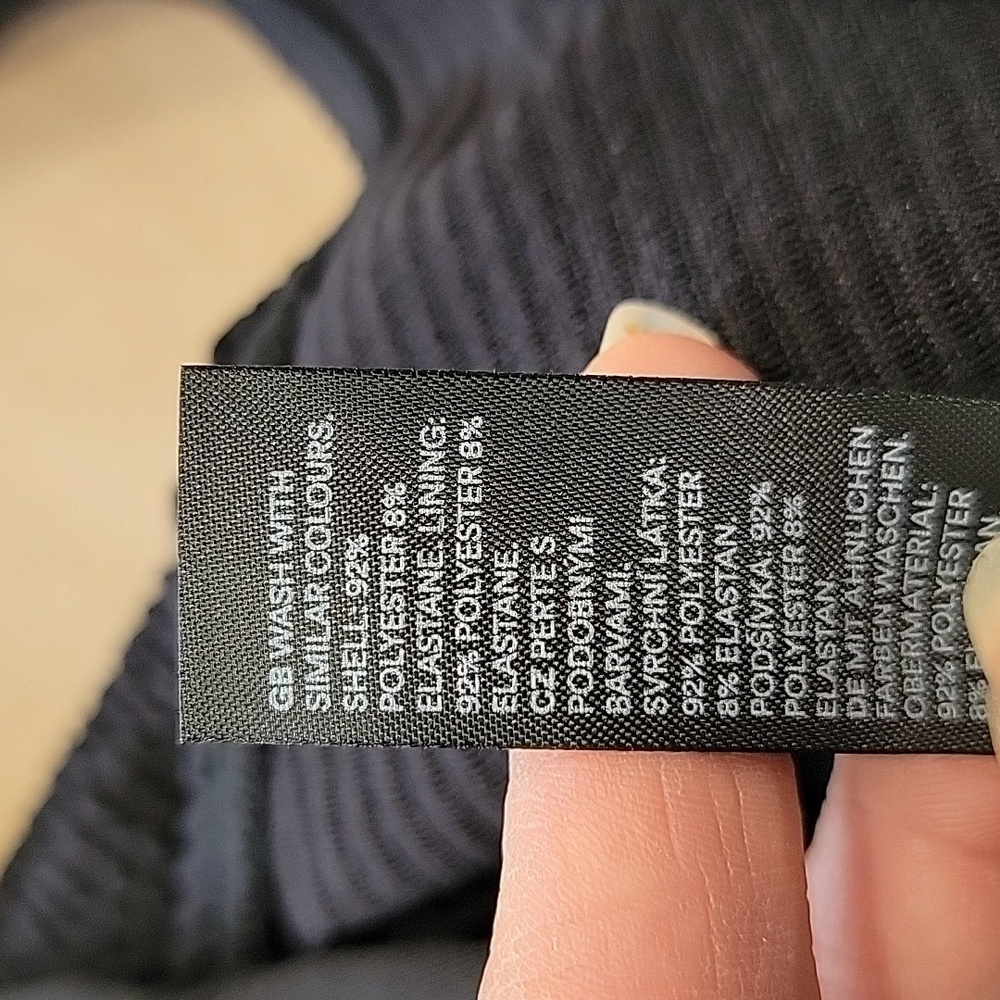 Monki Size S Black Ribbed Shelf / Sports Bra. New With Tag — image 7 of 7